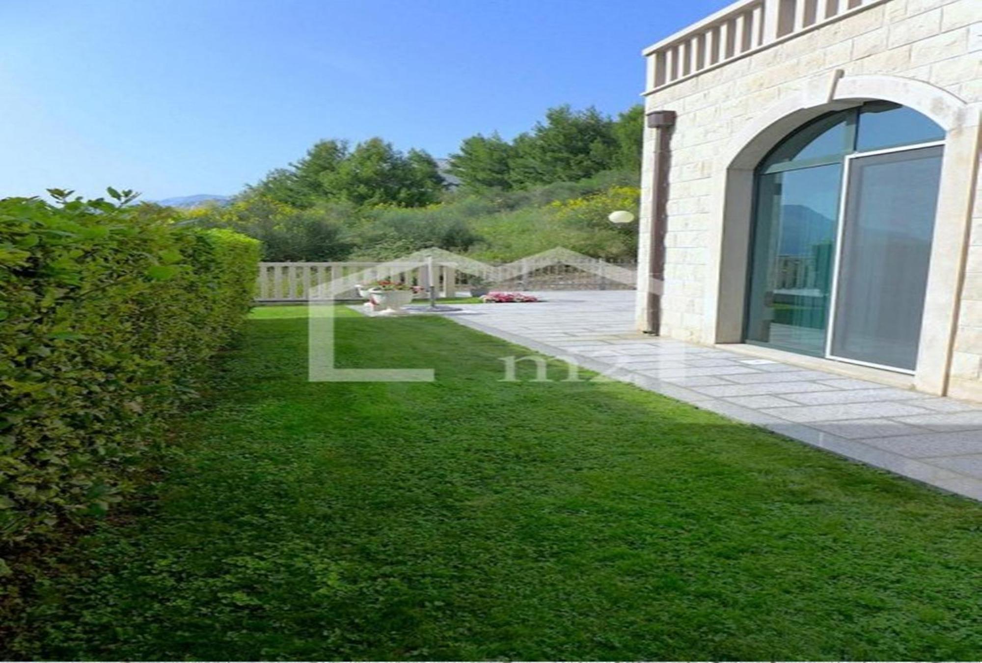 Luxury Residence โอมิช ภายนอก รูปภาพ